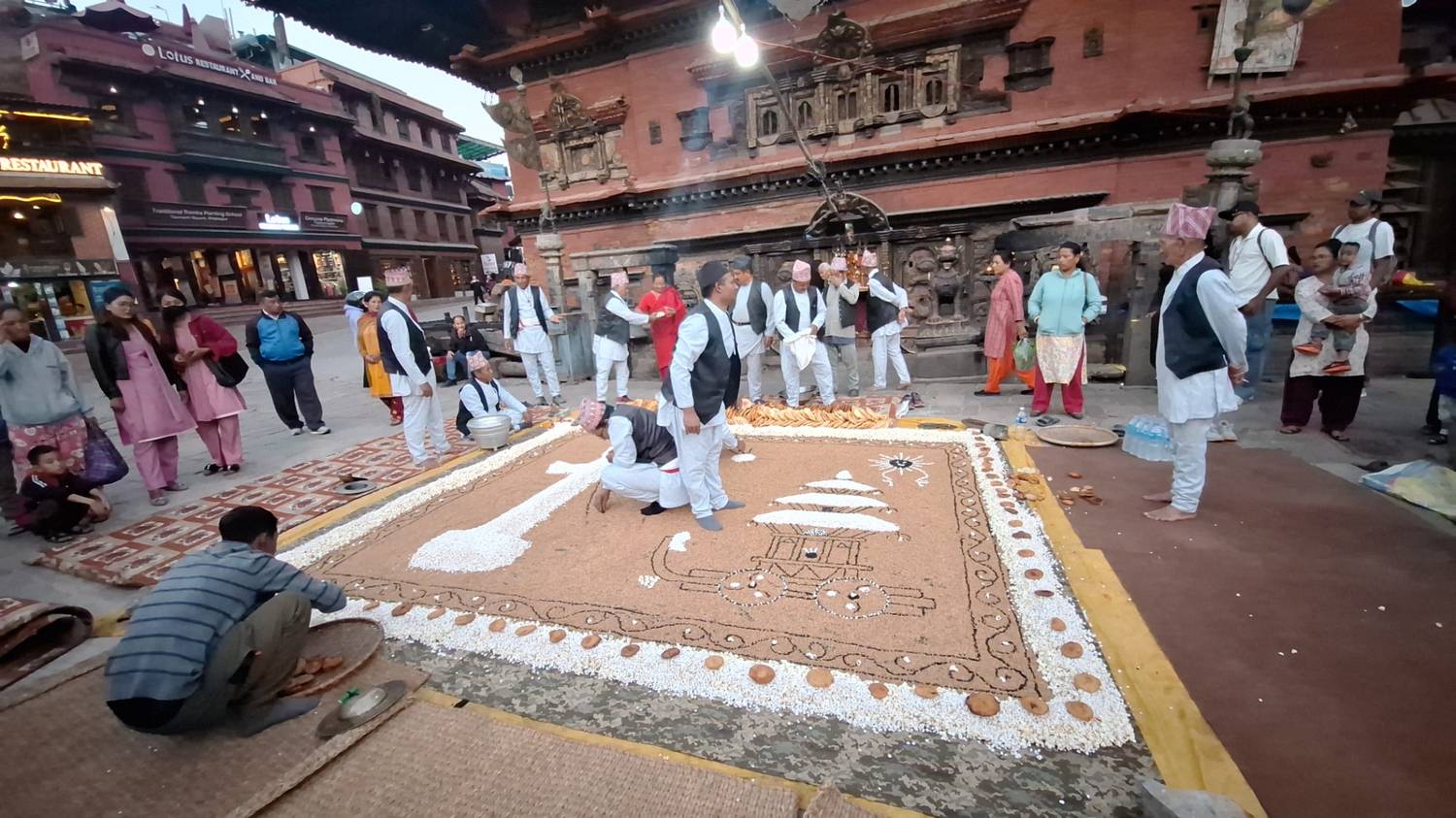 शताब्दीऔँ पुरानो ब्रह्मा मन्दिर उत्खनन् गरी पुनर्निर्माण